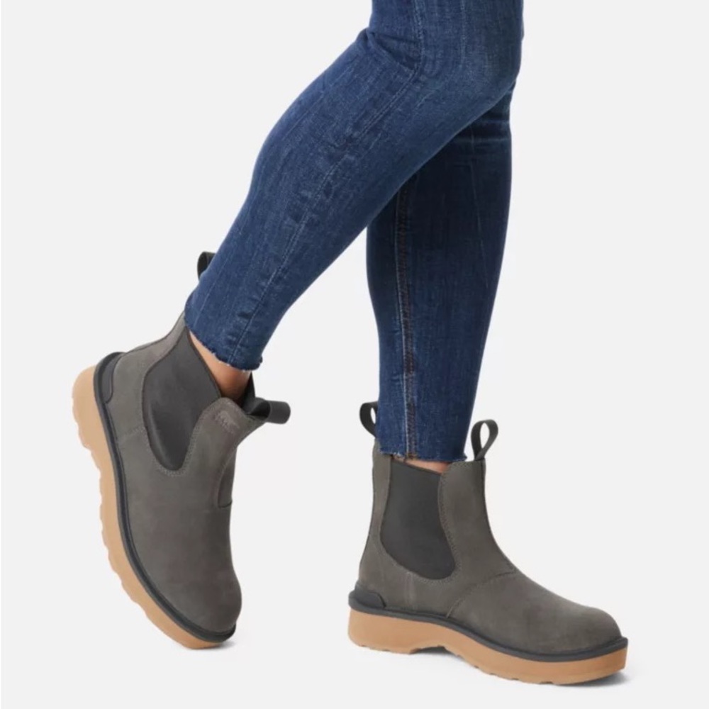 Brand new Sorel Hi-Line Chelsea Boot size 8.5